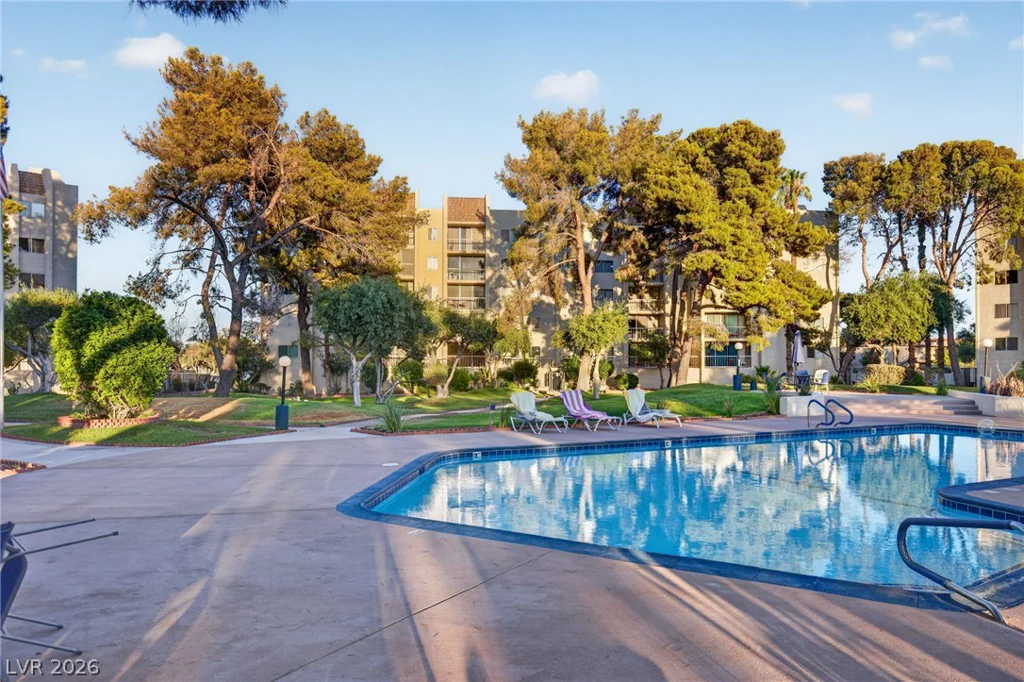 750 Royal Crest, Las Vegas, NV 89169