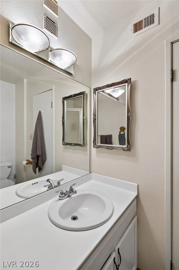750 Royal Crest, Las Vegas, NV 89169