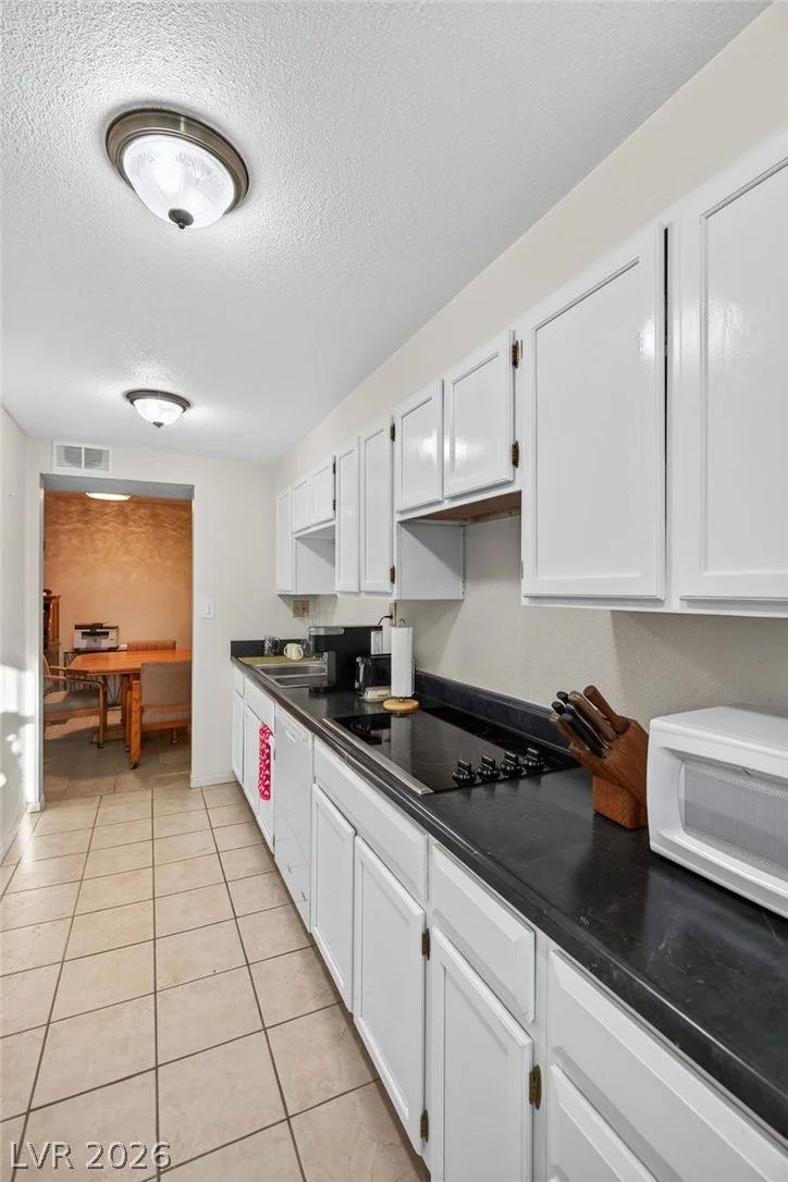 750 Royal Crest, Las Vegas, NV 89169