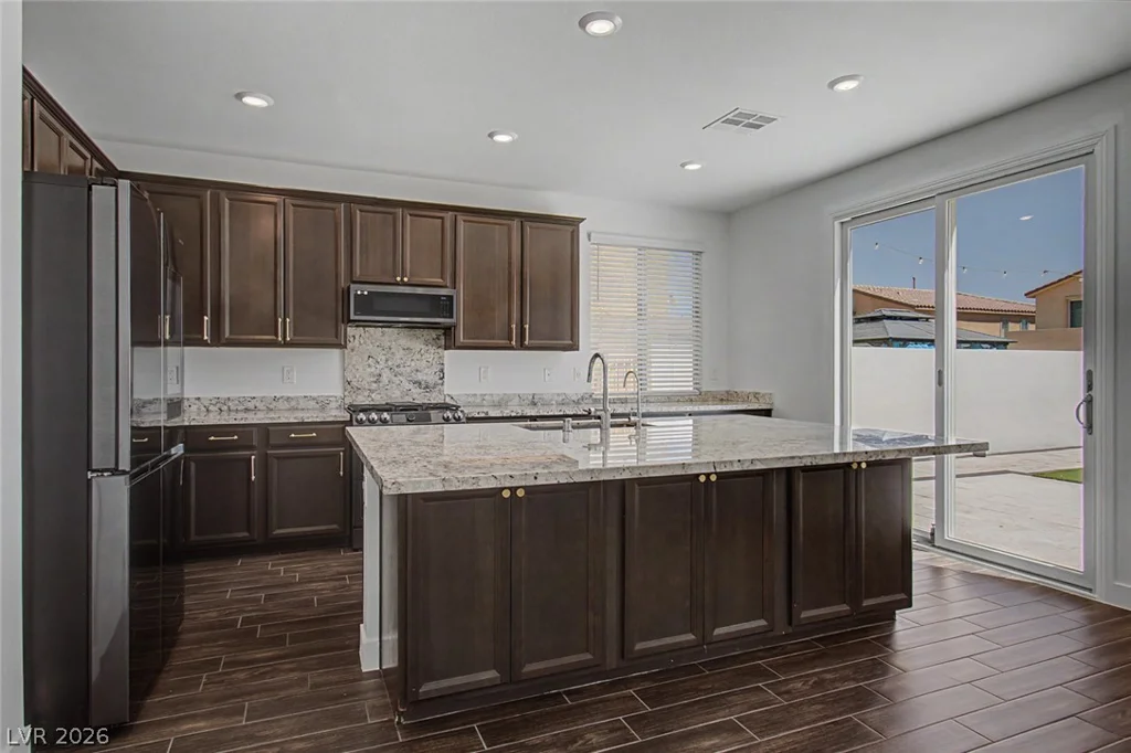 1013 Cliff Castle, North Las Vegas, NV 89081