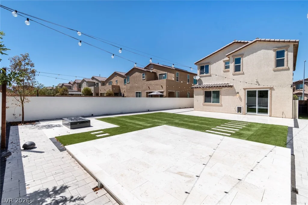 1013 Cliff Castle, North Las Vegas, NV 89081