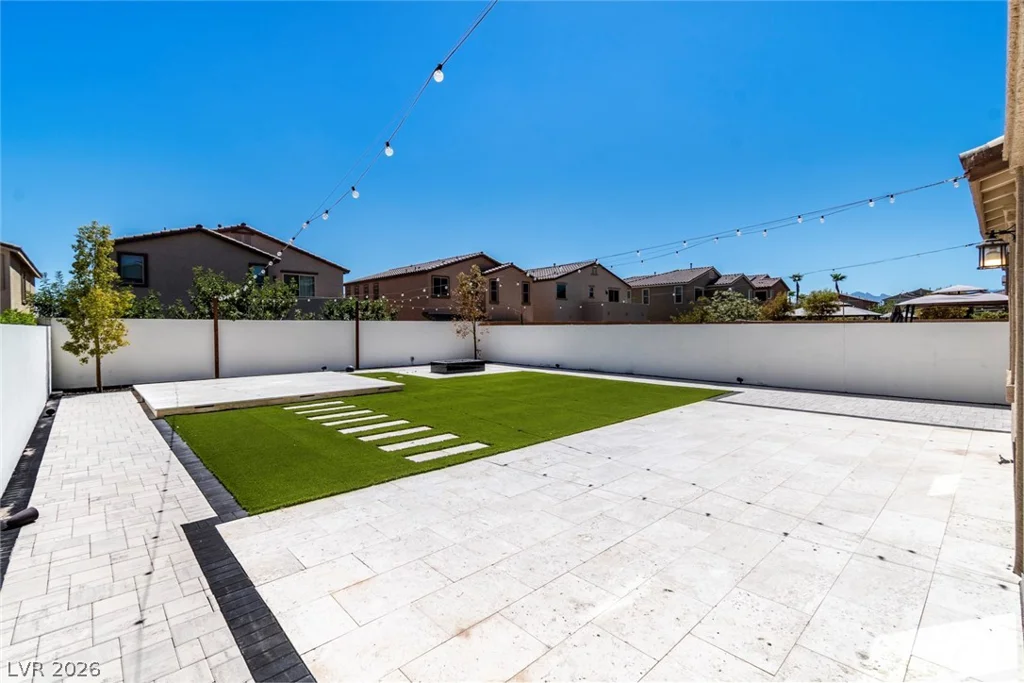 1013 Cliff Castle, North Las Vegas, NV 89081