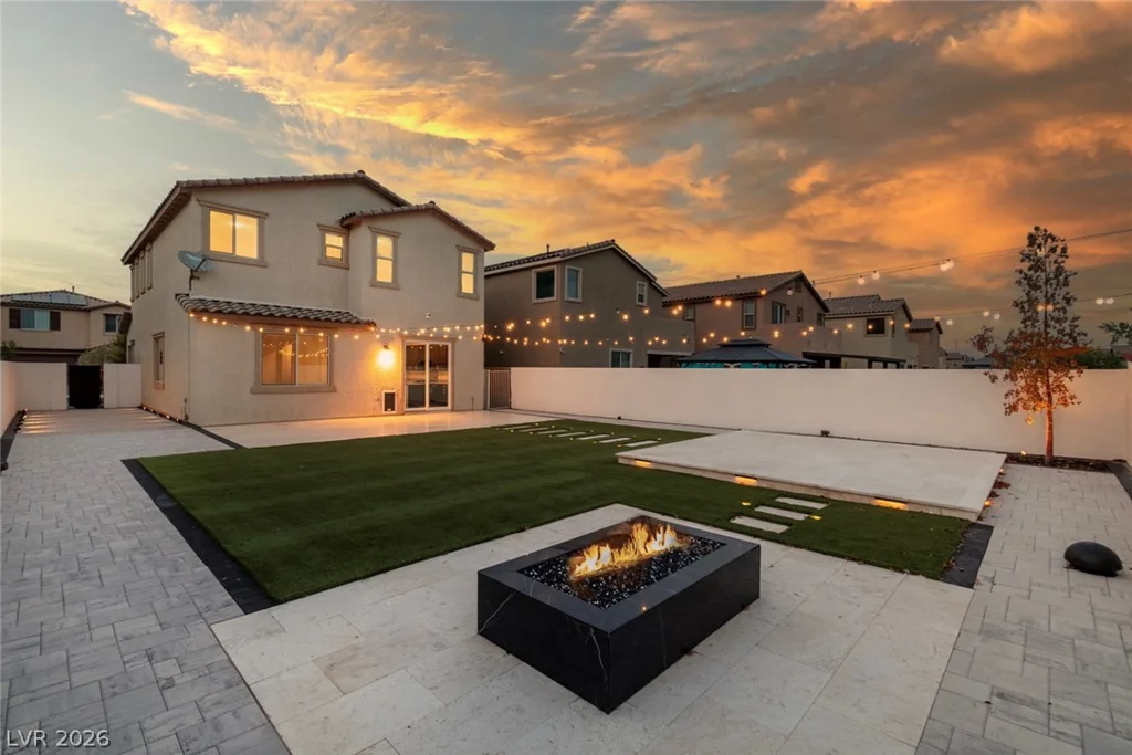 1013 Cliff Castle, North Las Vegas, NV 89081