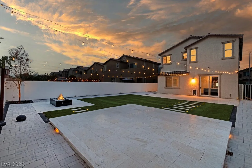 1013 Cliff Castle, North Las Vegas, NV 89081