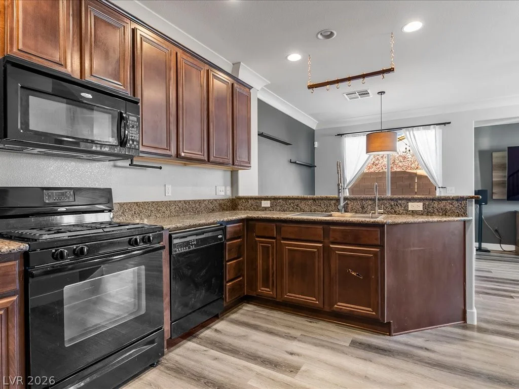 9131 Mount Wilson, Las Vegas, NV 89113