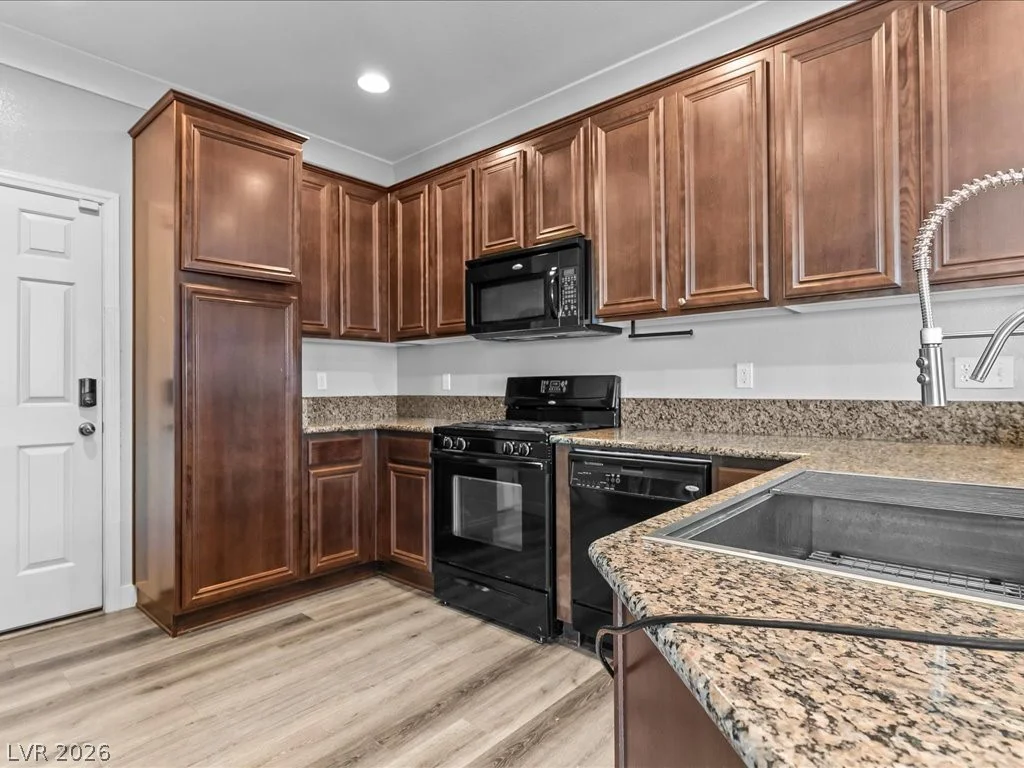 9131 Mount Wilson, Las Vegas, NV 89113