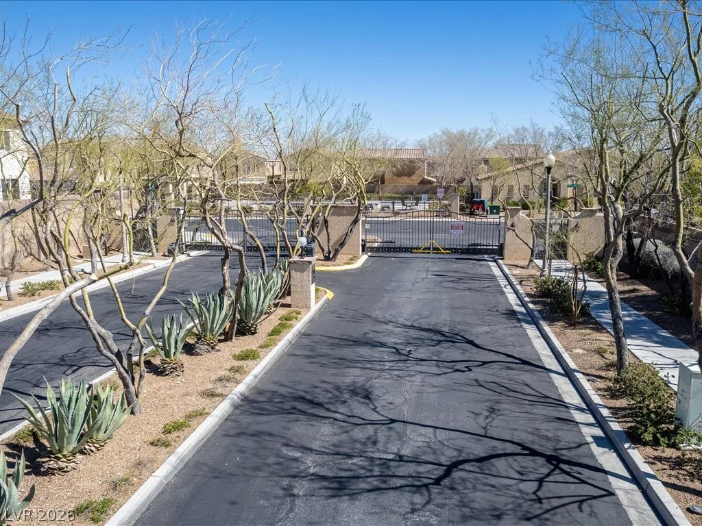 9131 Mount Wilson, Las Vegas, NV 89113