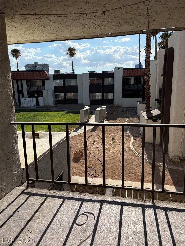 1405 Vegas Valley Dr, Las Vegas, NV 89169