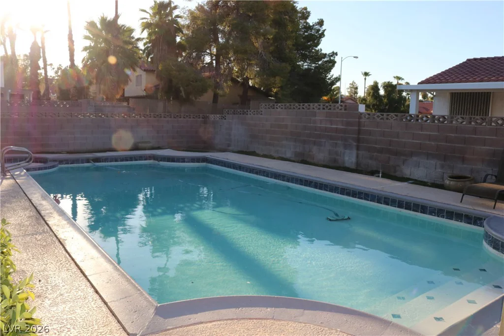 3512 Rawhide, Las Vegas, NV 89120