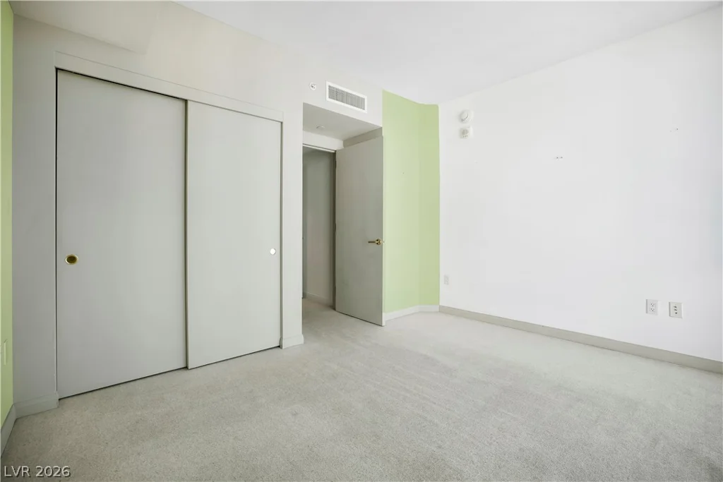 2747 Paradise, Las Vegas, NV 89109