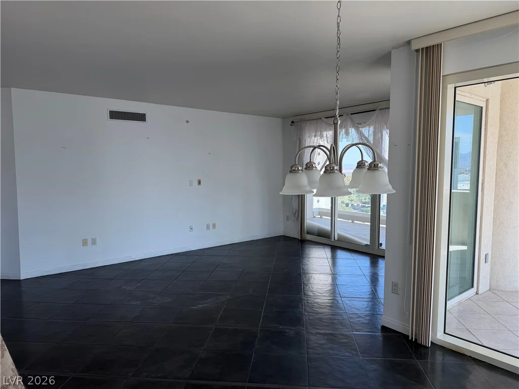 2747 Paradise, Las Vegas, NV 89109