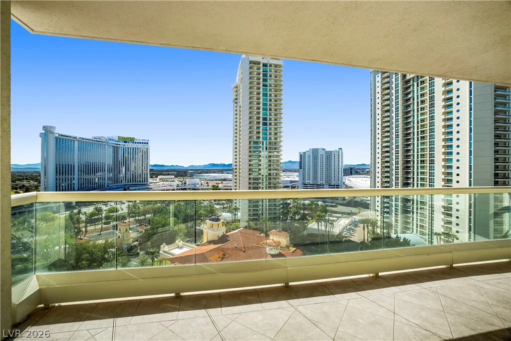 2747 Paradise, Las Vegas, NV 89109