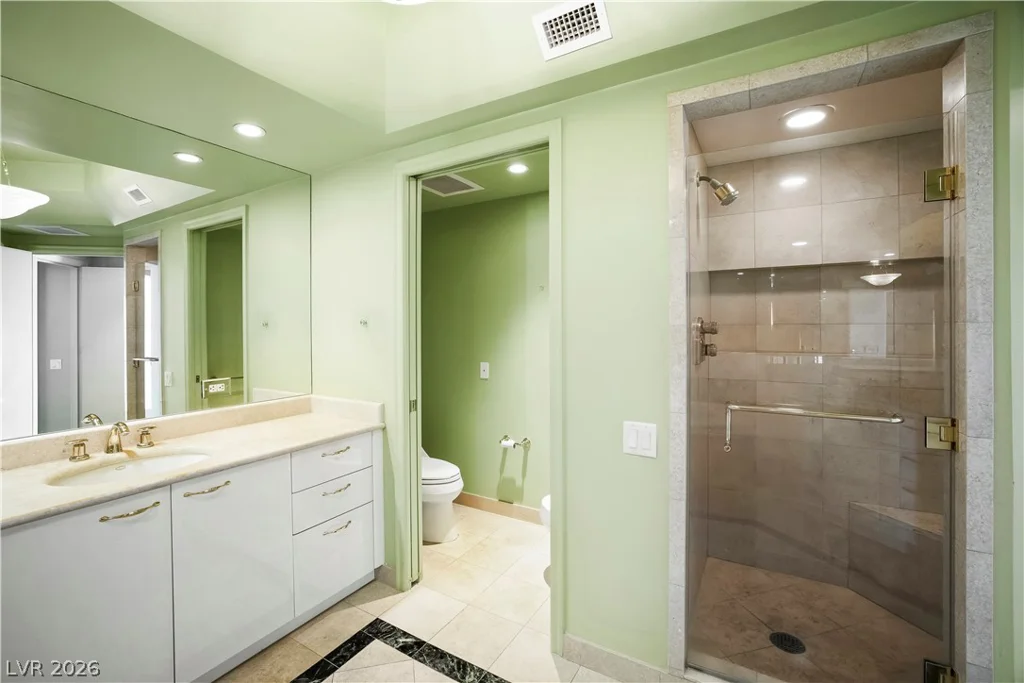 2747 Paradise, Las Vegas, NV 89109