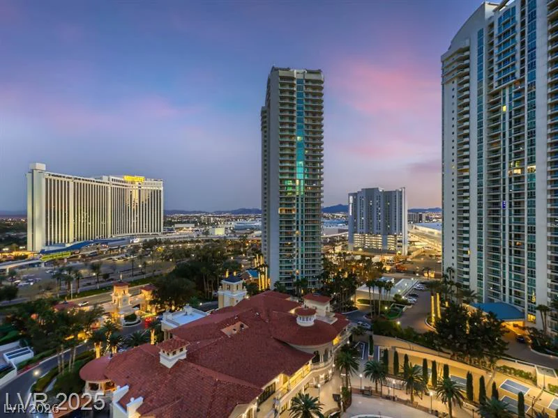 2747 Paradise, Las Vegas, NV 89109