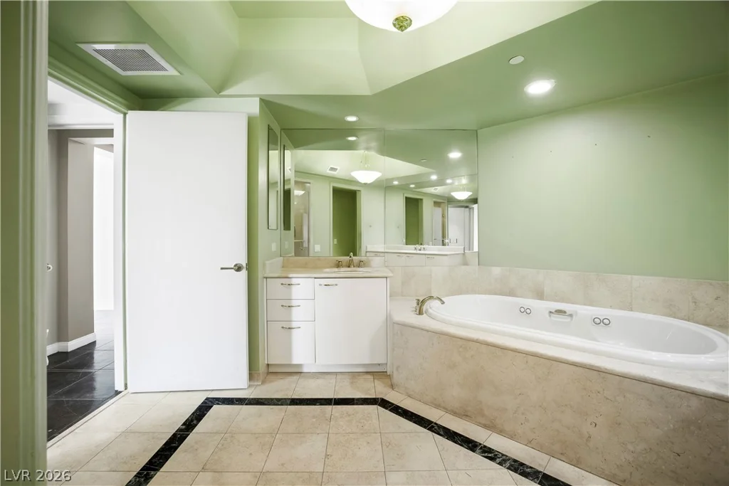 2747 Paradise, Las Vegas, NV 89109