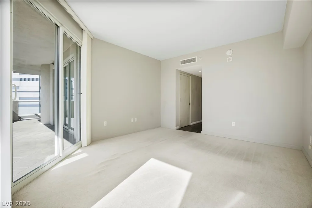 2747 Paradise, Las Vegas, NV 89109
