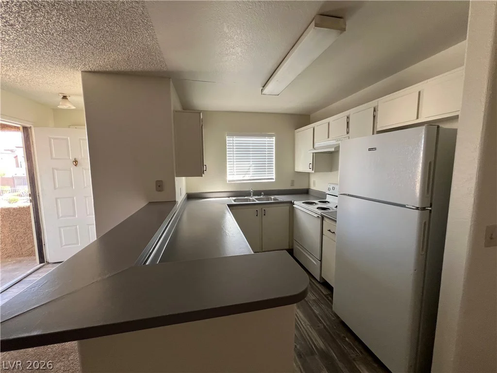 2989 Juniper Hills, Las Vegas, NV 89142