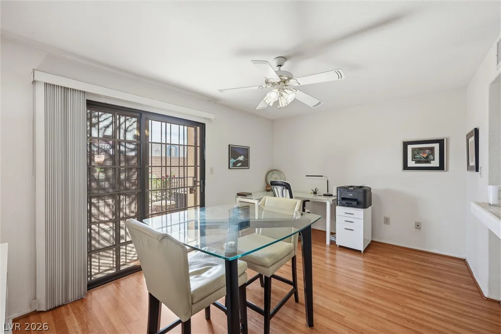 2851 Valley View, Las Vegas, NV 89102