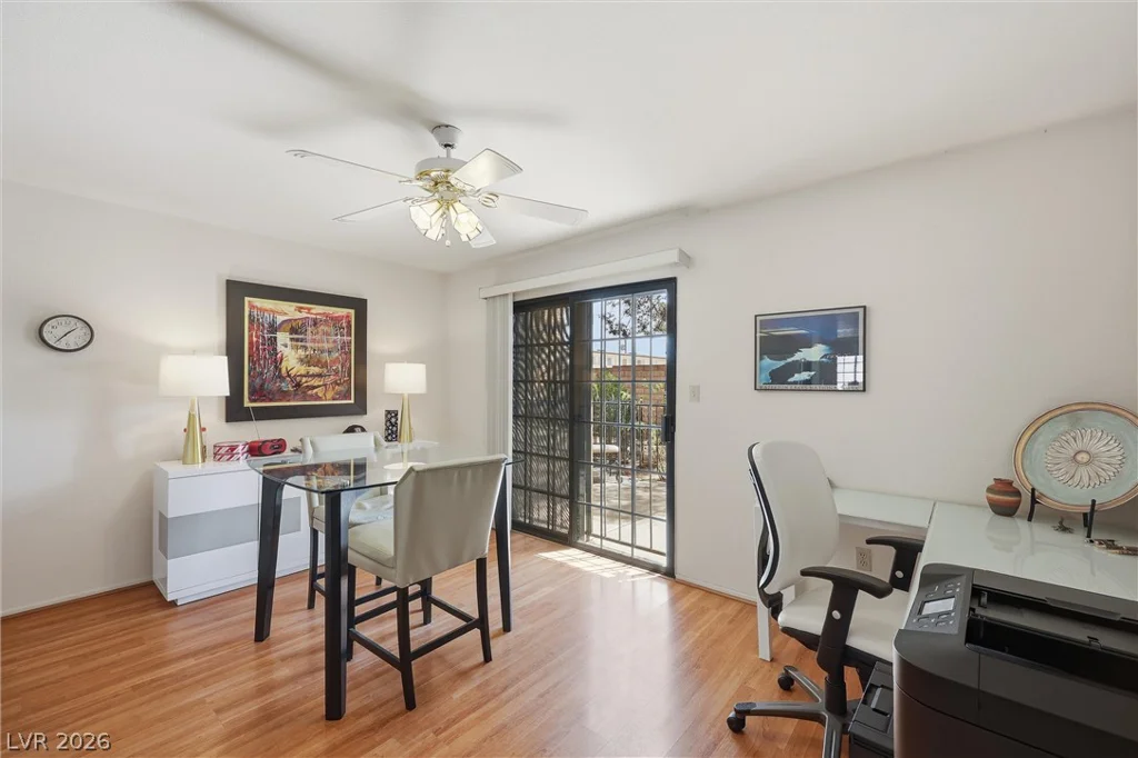 2851 Valley View, Las Vegas, NV 89102