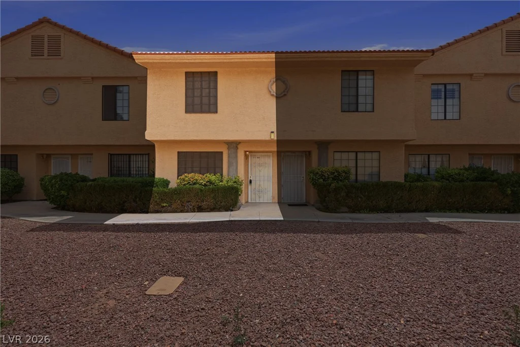 2851 Valley View, Las Vegas, NV 89102
