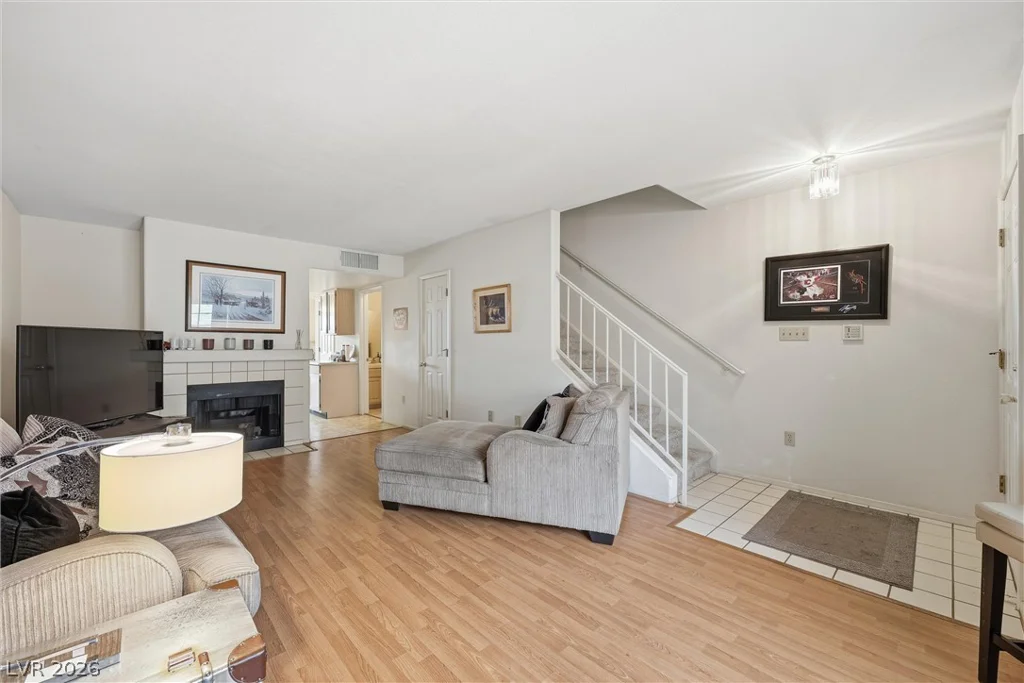 2851 Valley View, Las Vegas, NV 89102