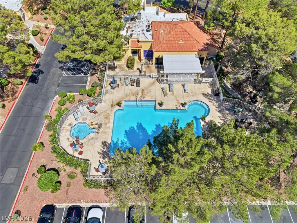 2851 Valley View, Las Vegas, NV 89102