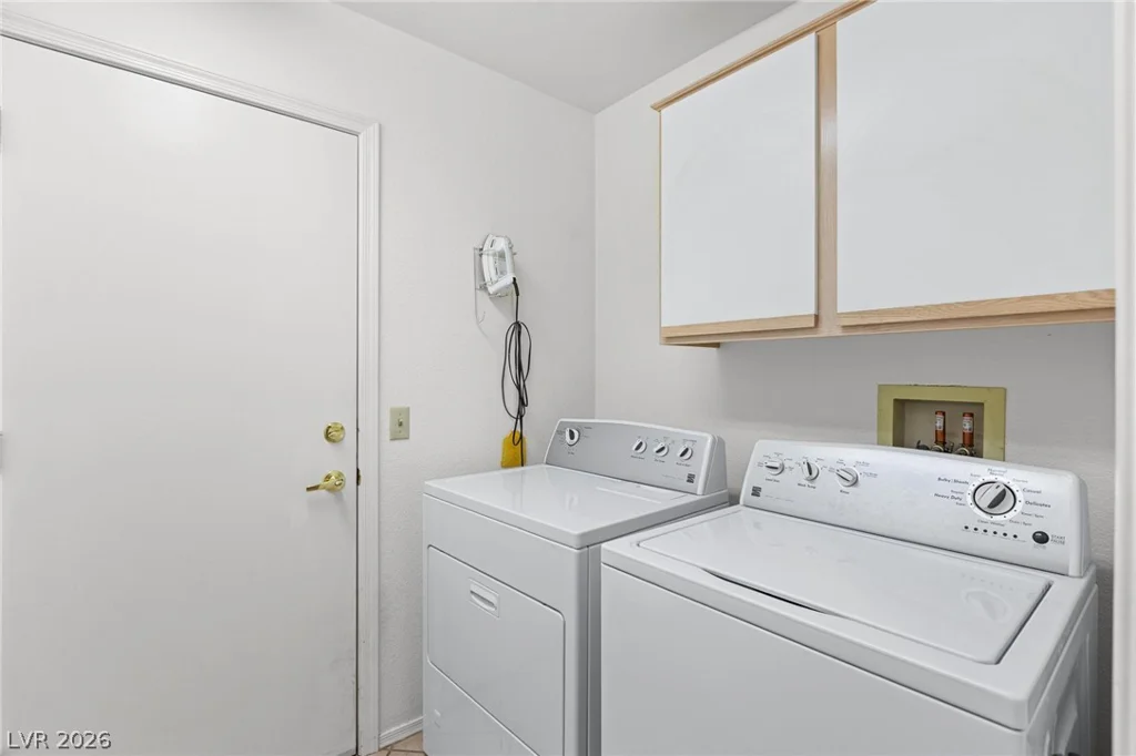 2401 Dove Valley, Las Vegas, NV 89134