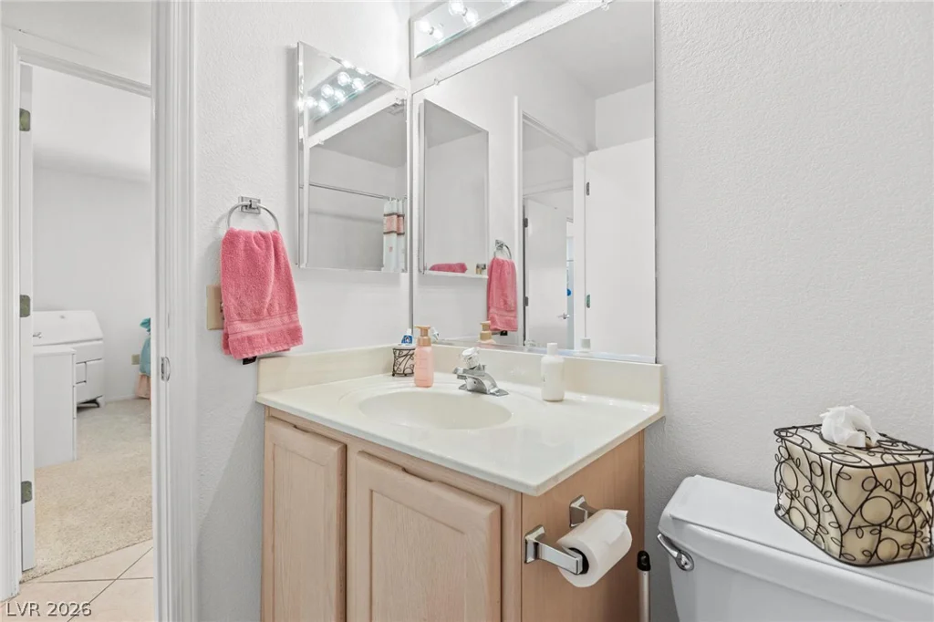 2401 Dove Valley, Las Vegas, NV 89134
