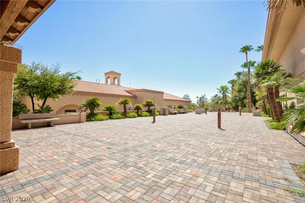 2401 Dove Valley, Las Vegas, NV 89134