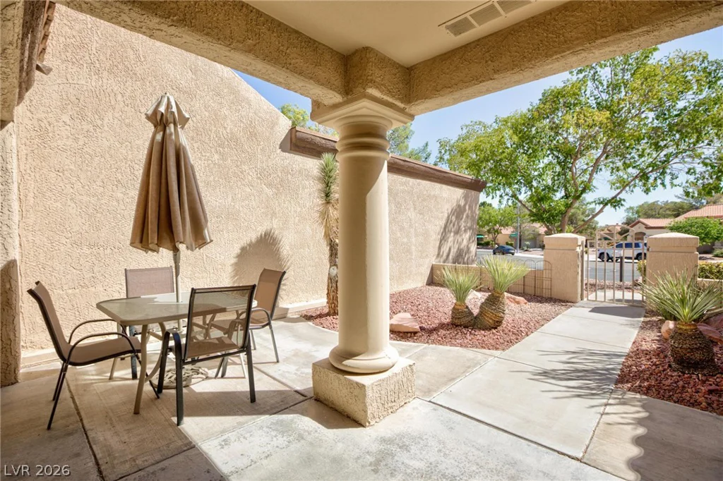 2401 Dove Valley, Las Vegas, NV 89134