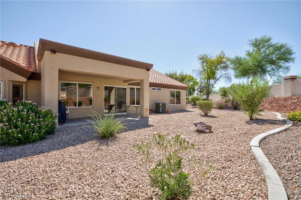 2401 Dove Valley, Las Vegas, NV 89134