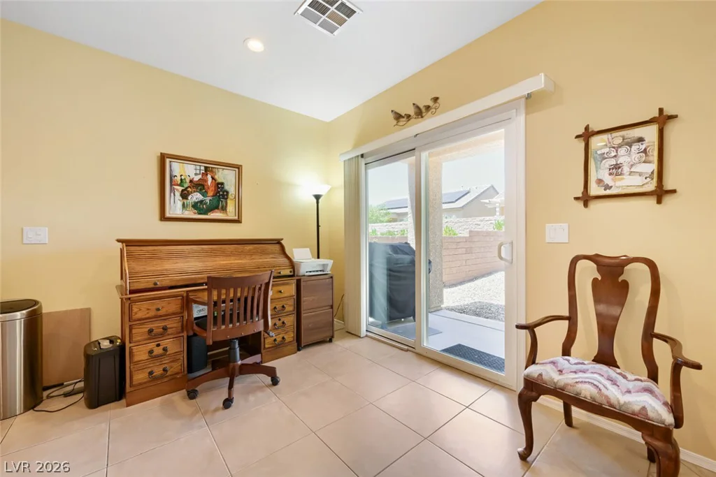7737 Broadwing, North Las Vegas, NV 89084