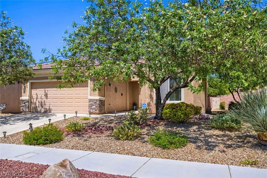 7737 Broadwing, North Las Vegas, NV 89084