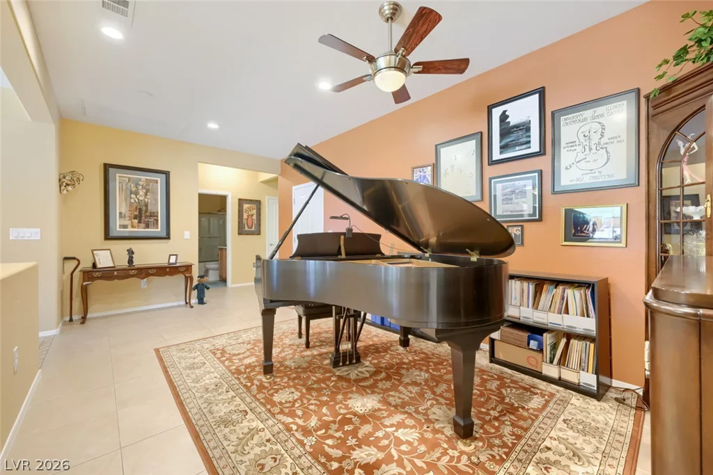 7737 Broadwing, North Las Vegas, NV 89084