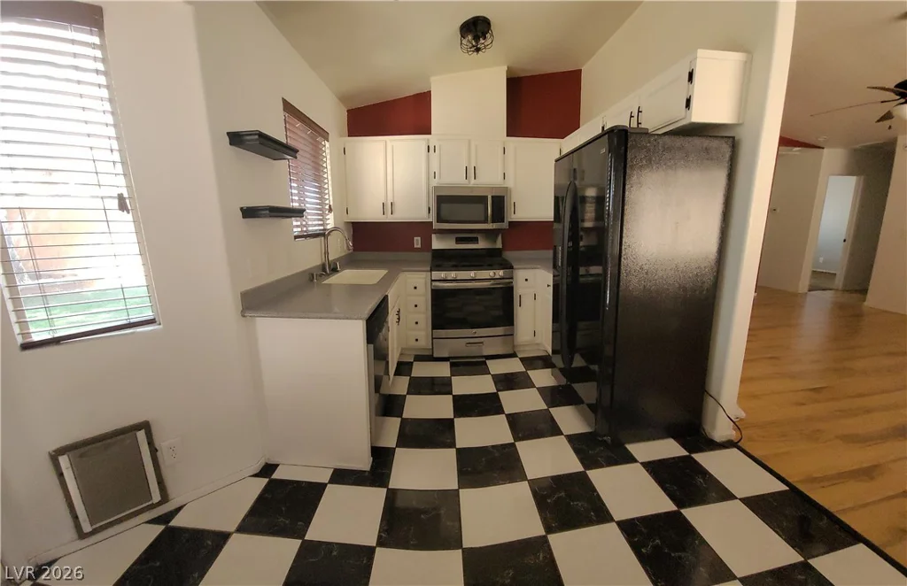 8116 Cimarron Ridge, Las Vegas, NV 89128