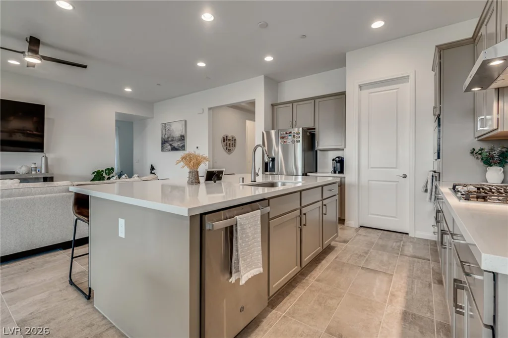 549 Cadence Vista, Henderson, NV 89011