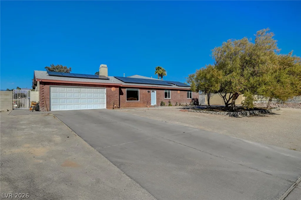 4424 Shady Hollow, North Las Vegas, NV 89031