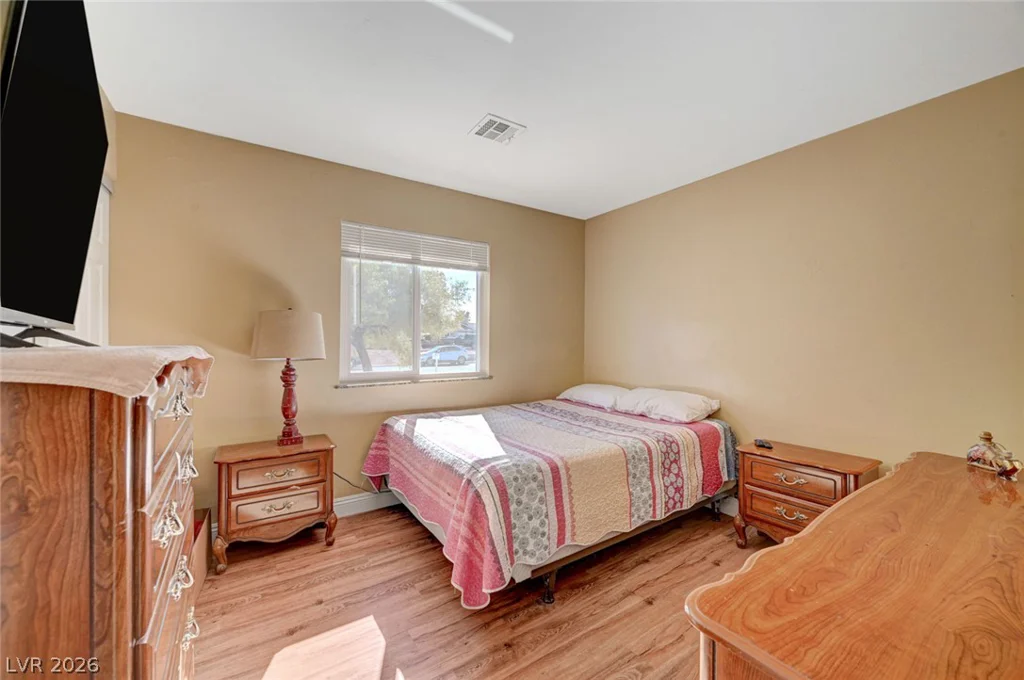 4424 Shady Hollow, North Las Vegas, NV 89031