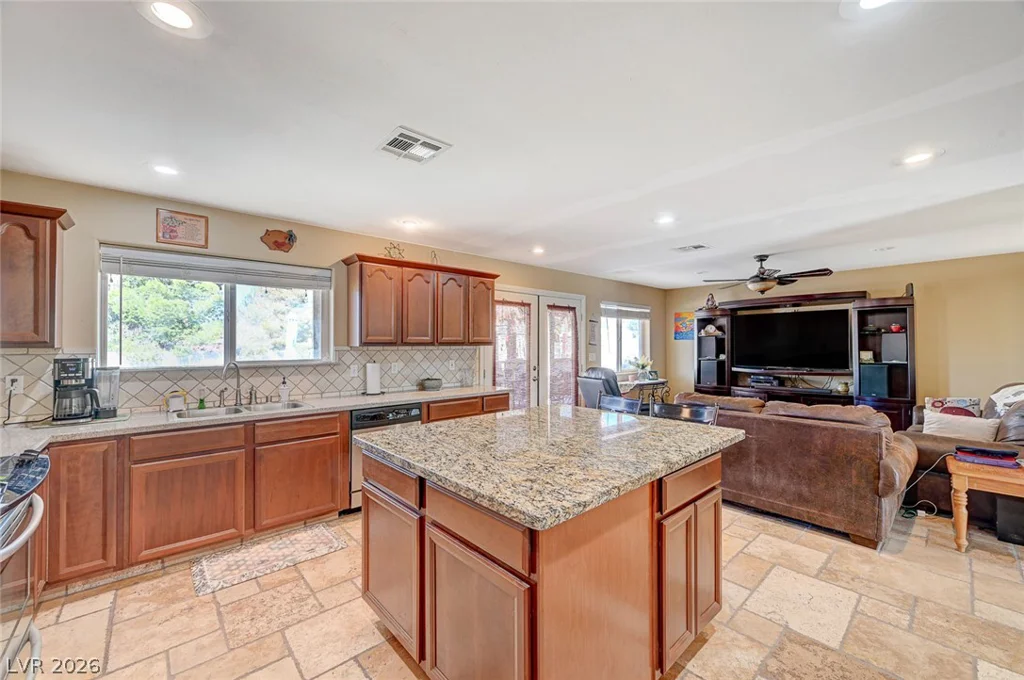 4424 Shady Hollow, North Las Vegas, NV 89031