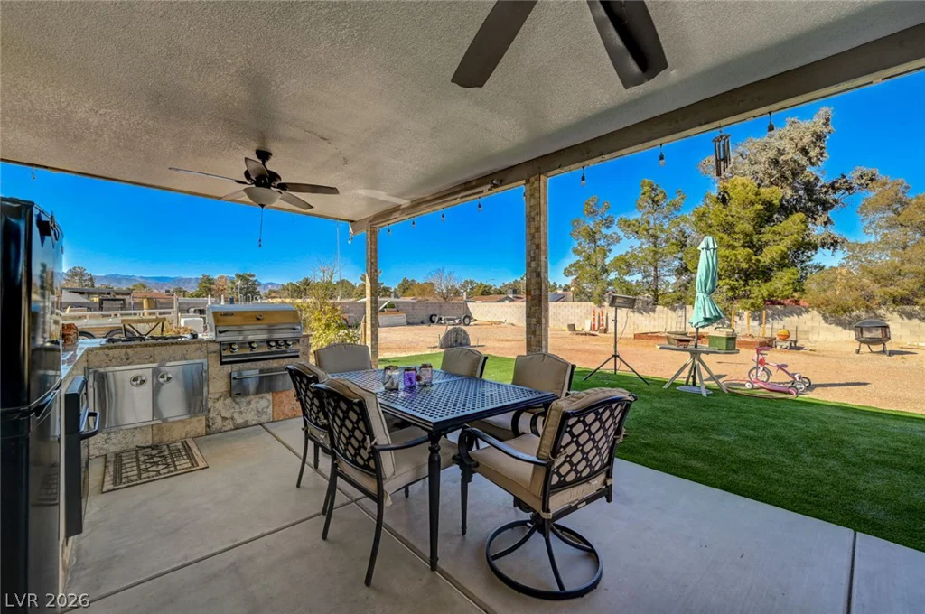 4424 Shady Hollow, North Las Vegas, NV 89031