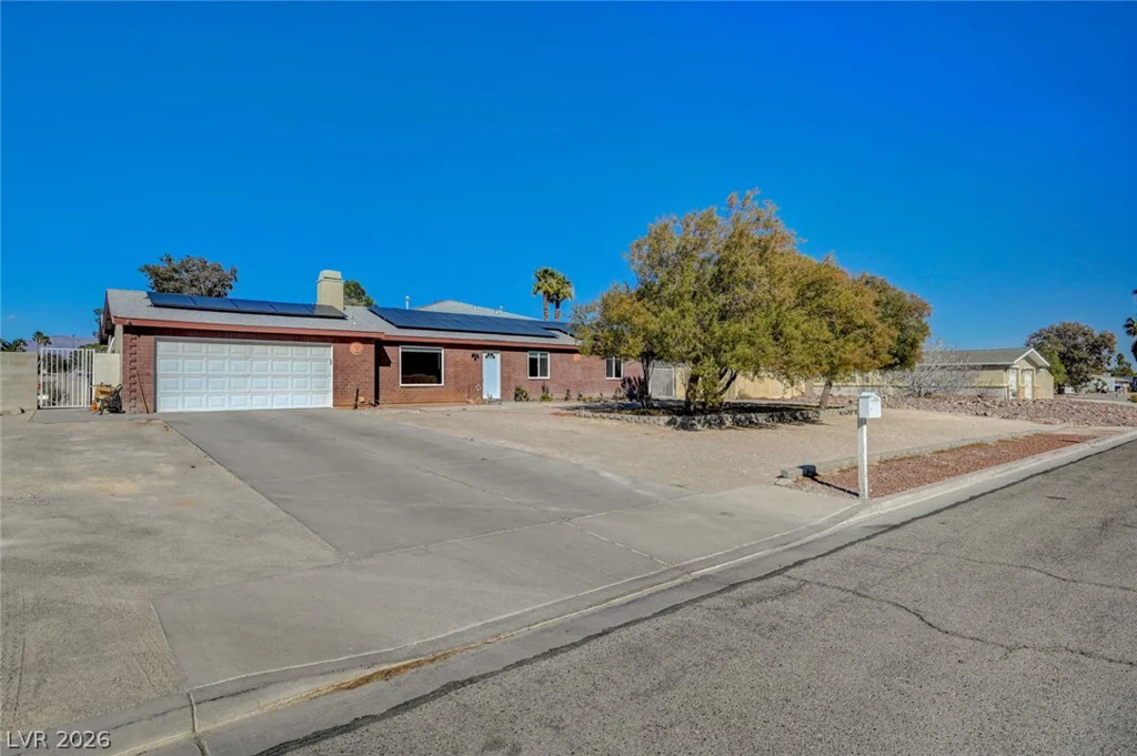 4424 Shady Hollow, North Las Vegas, NV 89031