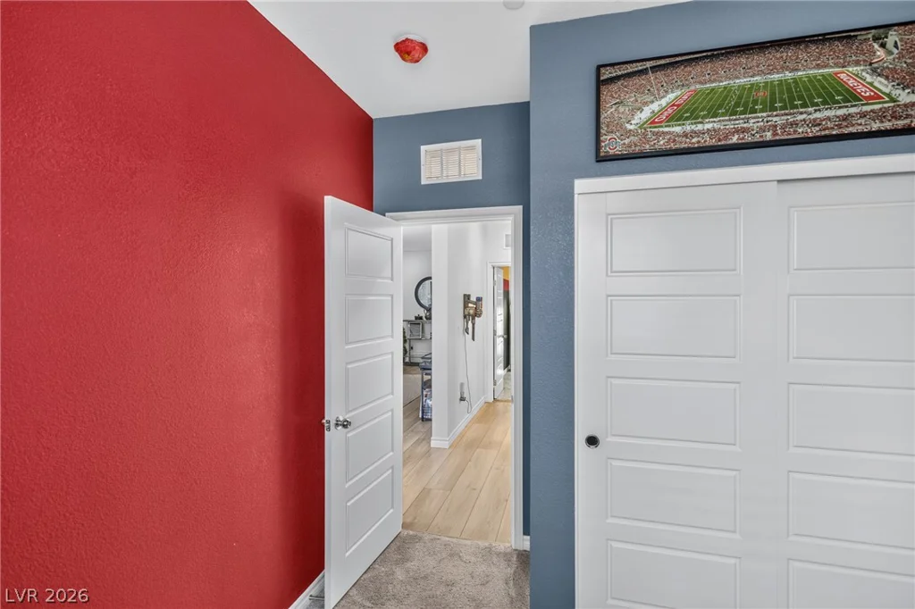 9649 Peggy Publow, Las Vegas, NV 89143