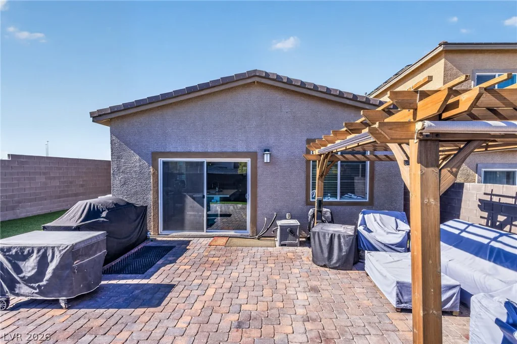 9649 Peggy Publow, Las Vegas, NV 89143