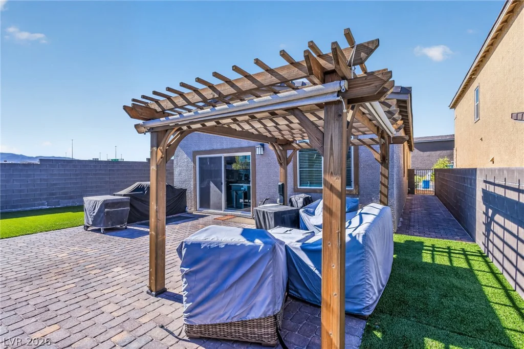 9649 Peggy Publow, Las Vegas, NV 89143