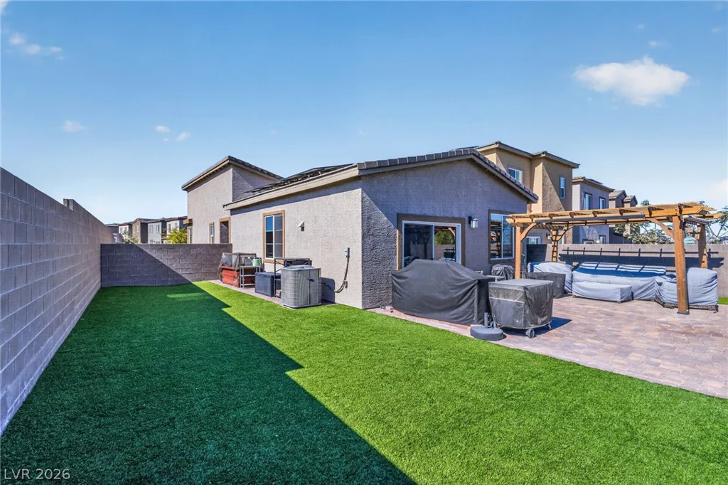 9649 Peggy Publow, Las Vegas, NV 89143
