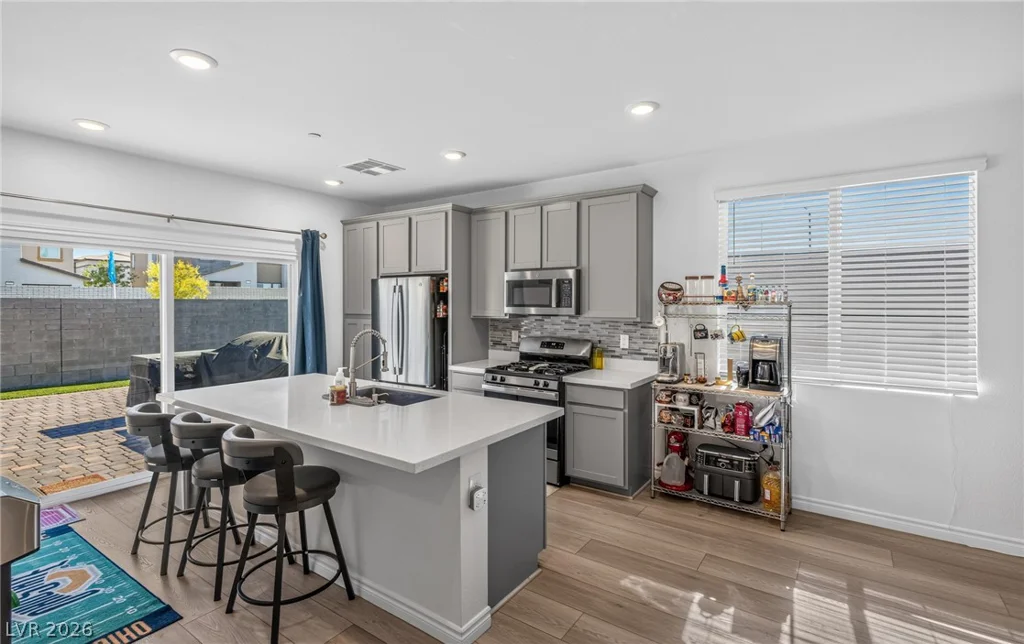 9649 Peggy Publow, Las Vegas, NV 89143
