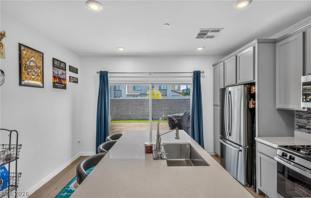 9649 Peggy Publow, Las Vegas, NV 89143