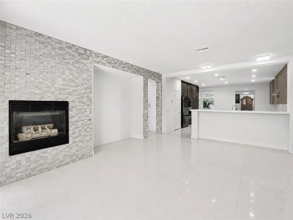 1417 Misty Moat, Las Vegas, NV 89117