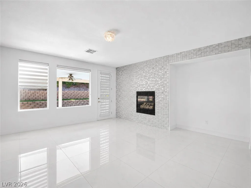 1417 Misty Moat, Las Vegas, NV 89117