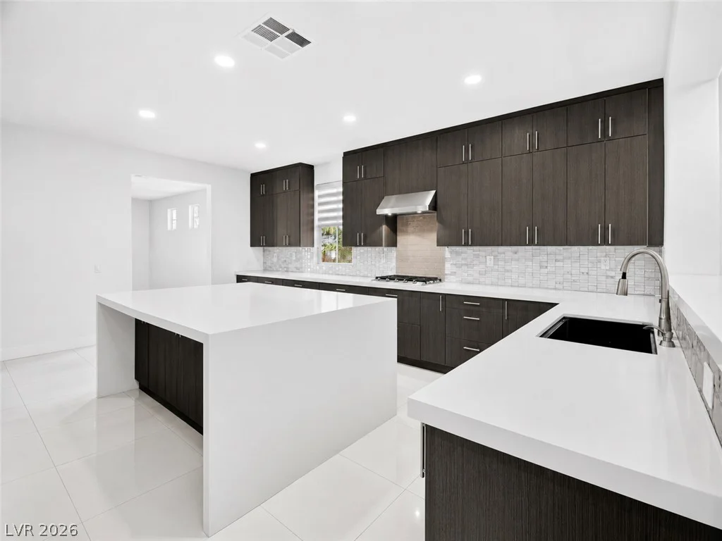 1417 Misty Moat, Las Vegas, NV 89117
